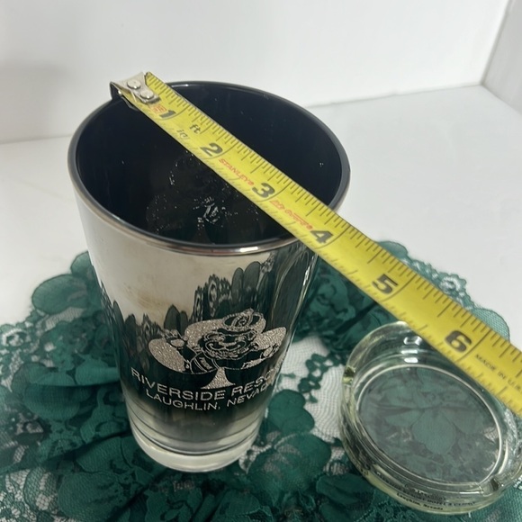 RIVERSIDE RESORT LAUGHLIN, NEVADA GLASS AND ASH TRAY - Picture 6 of 14